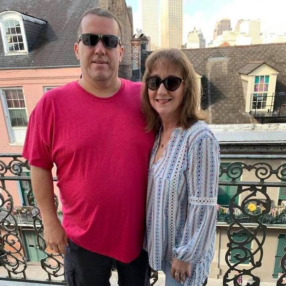 Meet your Posher, Dona - Picture 1 of 1